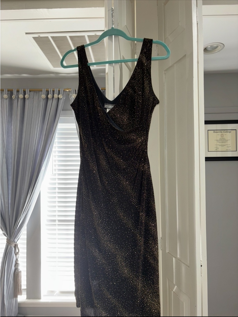 Black and Gold Sparkle Party Dress